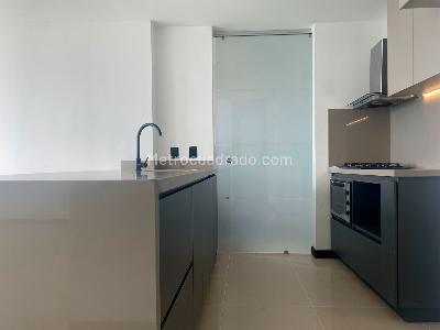 Apartamento de 1 alcoba en arriendo en El Poblado, Medellín, 68 m² · foto 6 de 13