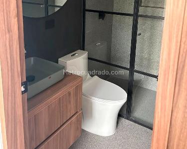 Apartamento de 3 alcobas en venta en El Poblado, Medellín, 171 m² · foto 11 de 12