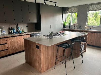 Apartamento de 3 alcobas en venta en El Poblado, Medellín, 171 m² · foto 2 de 12