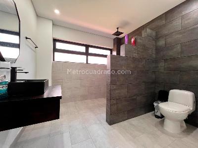Casa de 3 alcobas en venta en Llanogrande, Rionegro, 420 m² · foto 16 de 20