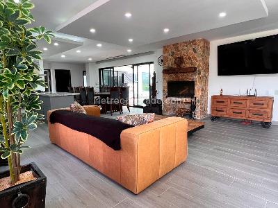 Casa de 3 alcobas en venta en Llanogrande, Rionegro, 420 m² · foto 2 de 20