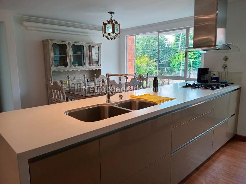 3BR Apartment for Rent in El Poblado with Parking - 8