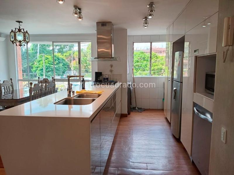 3BR Apartment for Rent in El Poblado with Parking - 9