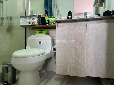 Apartamento de 3 alcobas en venta en El Poblado, Medellín, 150 m² · foto 17 de 18