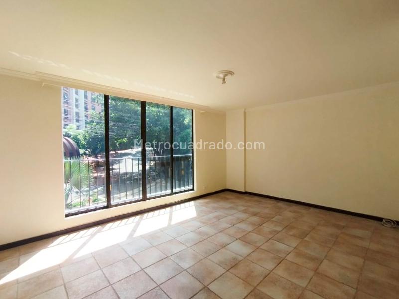 2BR Apartment for Rent in El Poblado with Balcony and Covered Linear Parking - 2