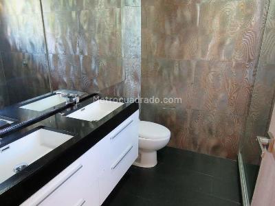 Casa de 2 alcobas en venta en Envigado, Envigado, 450 m² · foto 12 de 16
