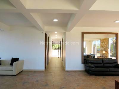 Casa de 2 alcobas en venta en Envigado, Envigado, 450 m² · foto 3 de 16