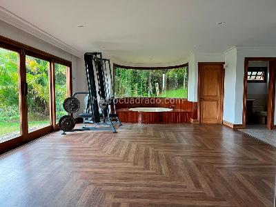 Casa de 3 alcobas en venta en Envigado, Envigado, 588 m² · foto 10 de 20