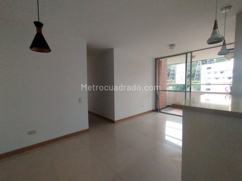 Cozy 3BR Apartment in El Poblado - 3
