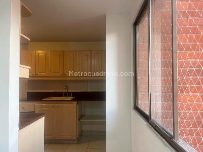 Apartamento de 3 alcobas en venta en El Poblado, Medellín, 170 m² · foto 6 de 20
