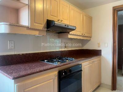 Apartamento de 3 alcobas en venta en El Poblado, Medellín, 170 m² · foto 9 de 20