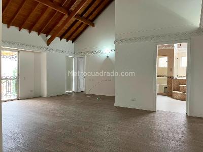 Casa en arriendo en El Poblado, Medellín · foto 9 de 20