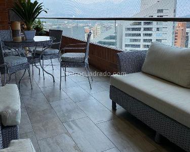 Apartamento de 3 alcobas en venta en El Poblado, Medellín, 210 m² · foto 15 de 17