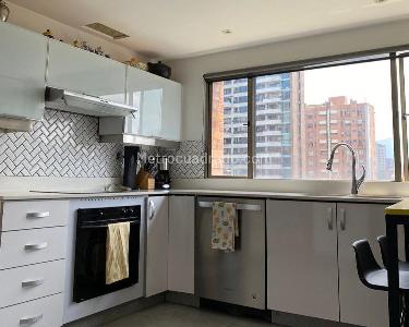 Apartamento de 3 alcobas en venta en El Poblado, Medellín, 210 m² · foto 5 de 17