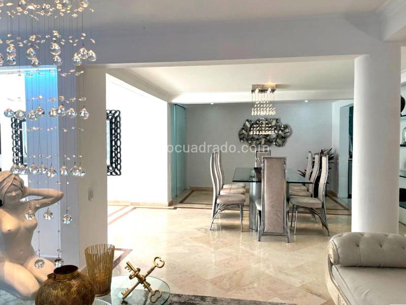 Casa Amoblada de 4 Alcobas con Piscina Privada en El Poblado - 4