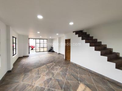 Casa de 5 alcobas en venta en Envigado, Envigado, 350 m² · foto 4 de 17