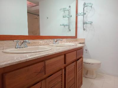 Casa de 4 alcobas en venta en El Poblado, Medellín, 170 m² · foto 14 de 17