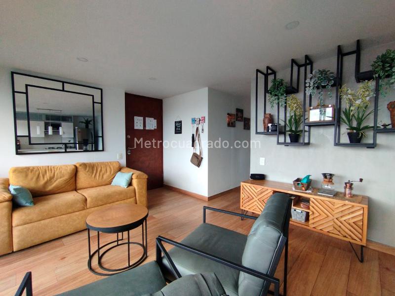 2BR Apartment in EL POBLADO (76 m²)