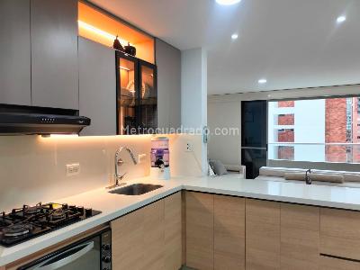 Apartamento de 3 alcobas en venta en El Poblado, Medellín, 121 m² · foto 9 de 19