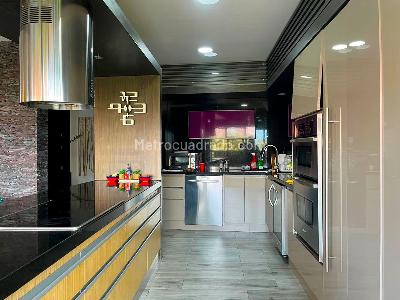 Apartamento de 3 alcobas en venta en Alejandría, Medellín, 253 m² · foto 6 de 19