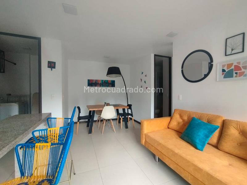 2BR Apartment in El Poblado with Balcony & Covered Parking - 3