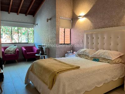 Casa de 3 alcobas en venta en Envigado, Envigado, 184 m² · foto 8 de 17
