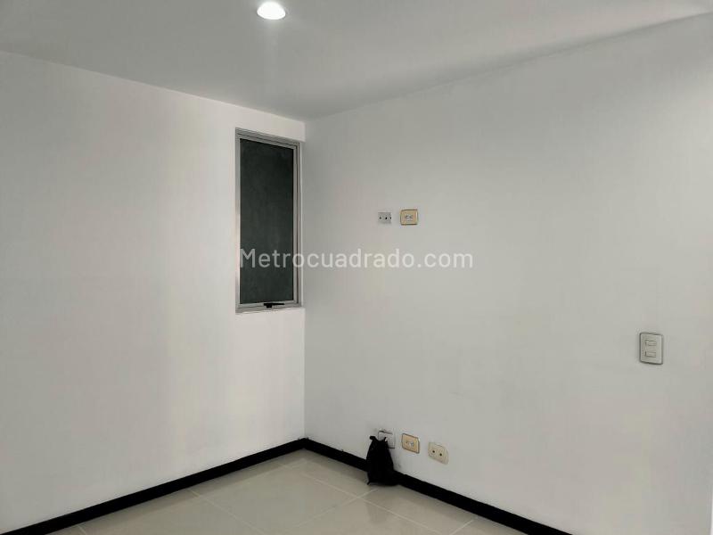 3BR Apartment for Rent in El Poblado with Gym & Pool - 9