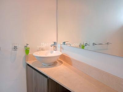 Apartamento de 3 alcobas en venta en El Poblado, Medellín, 219 m² · foto 18 de 20
