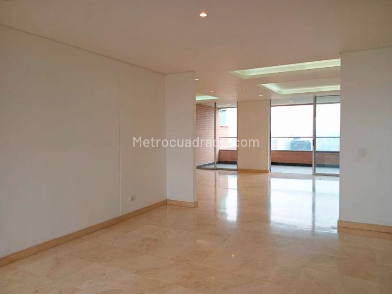 Piso – Medellín - Más