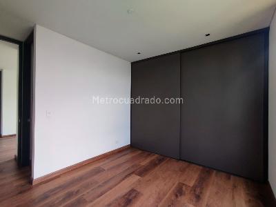 Apartamento de 2 alcobas en venta en El Poblado, Medellín, 120 m² · foto 10 de 16