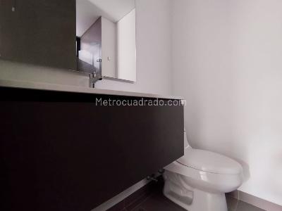 Apartamento de 2 alcobas en venta en El Poblado, Medellín, 120 m² · foto 15 de 16