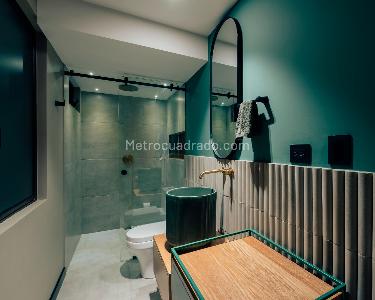 Apartamento de 2 alcobas en venta en El Poblado, Medellín, 159 m² · foto 14 de 15
