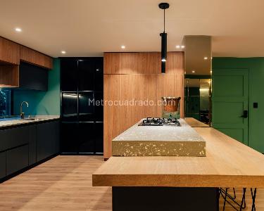 Apartamento de 2 alcobas en venta en El Poblado, Medellín, 159 m² · foto 5 de 15