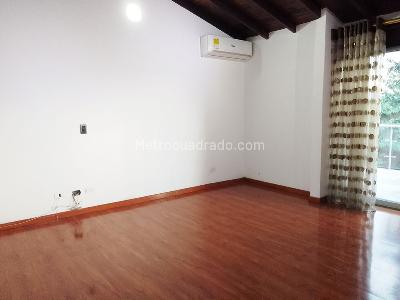 Casa en arriendo en El Poblado, Medellín · foto 11 de 19
