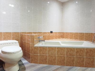 Casa en arriendo en El Poblado, Medellín · foto 14 de 19