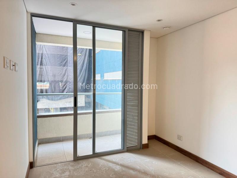 1BR Apartment with Pool and Gym in El Poblado - 2