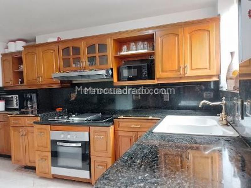 5BR House for Rent in El Poblado Gated Community (5 Baths) - 5