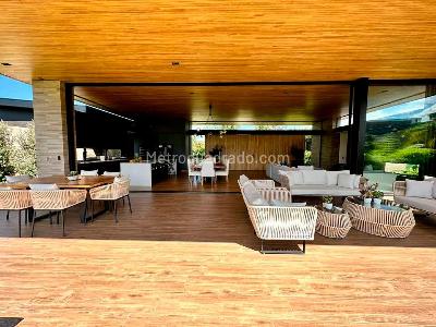 Casa de 3 alcobas en venta en Llanogrande, Rionegro, 577 m² · foto 18 de 20