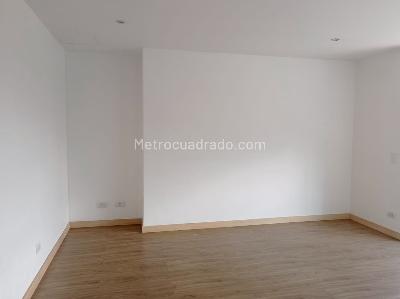 Apartamento de 3 alcobas en venta en El Poblado, Medellín, 219 m² · foto 13 de 19