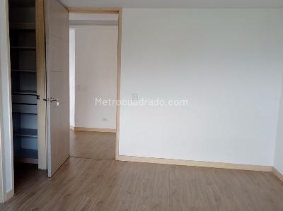Apartamento de 3 alcobas en venta en El Poblado, Medellín, 219 m² · foto 16 de 19