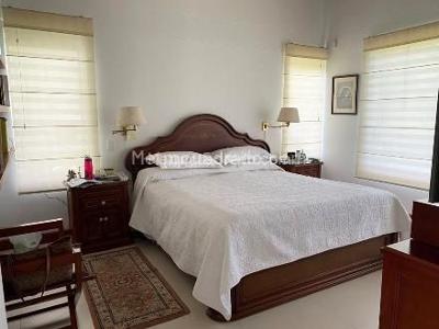 Casa de 3 alcobas en venta en Rionegro, Rionegro, 386 m² · foto 9 de 17