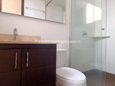 Apartamento de 4 alcobas en venta en El Poblado, Medellín, 220 m² · foto 19 de 19