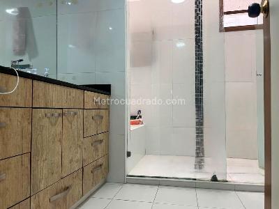 Casa de 4 alcobas en venta en El Poblado, Medellín, 280 m² · foto 14 de 18