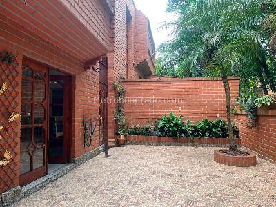 Casa de 4 alcobas en venta en El Poblado, Medellín, 280 m² · foto 18 de 18