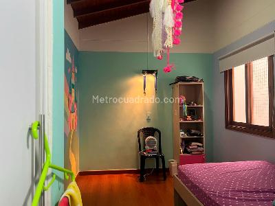 Casa de 4 alcobas en venta en El Poblado, Medellín, 280 m² · foto 8 de 18