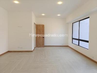 Apartamento de 3 alcobas en venta en El Tesoro, Medellín, 300 m² · foto 9 de 17