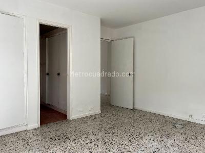 Apartamento de 3 alcobas en venta en San Lucas, Medellín, 155 m² · foto 12 de 20