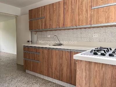Apartamento de 3 alcobas en venta en San Lucas, Medellín, 155 m² · foto 7 de 20