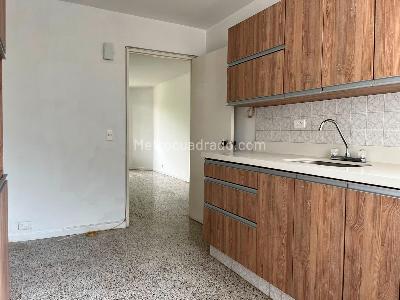 Apartamento de 3 alcobas en venta en San Lucas, Medellín, 155 m² · foto 8 de 20