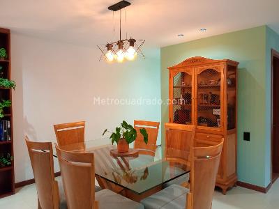Apartamento en venta en El Poblado, Medellín · foto 6 de 19
